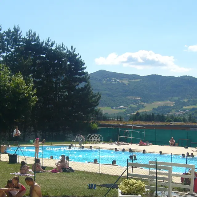 Piscine plein air Tallard