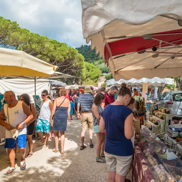 Marché Place St François