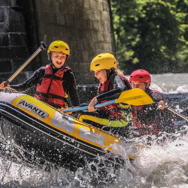 Stage Ados 5 Séances Mini-raft - Passy - Adventures Payraud Session Raft ©