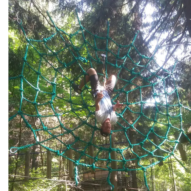 foret magique -accro park chamonix - toile d'araignée