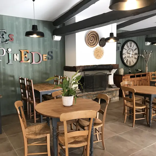 restaurant les pinèdes