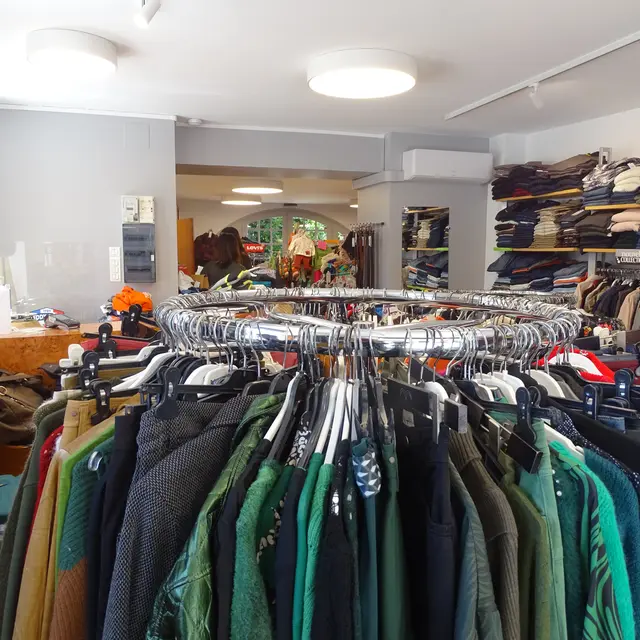 Boutique Modern's