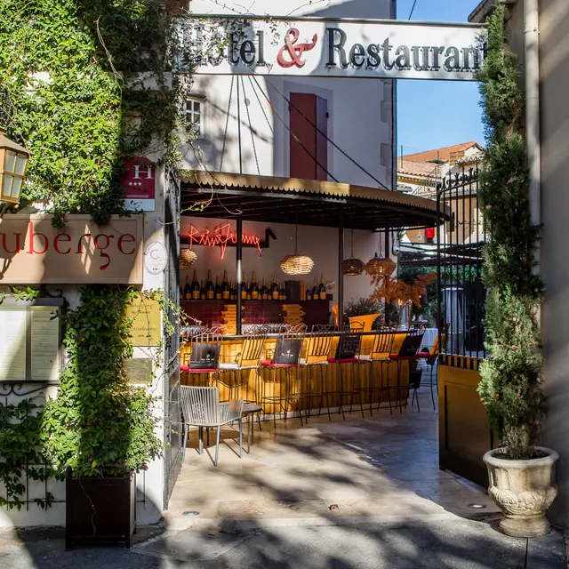 Auberge de Saint-Rémy cours