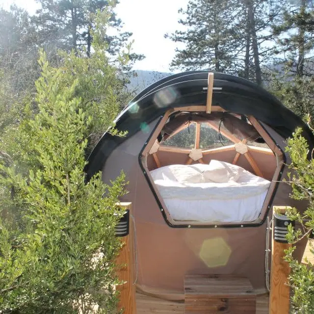 Duo : Wigwam et Dodôme étoilé des Géorennes_Champfromier