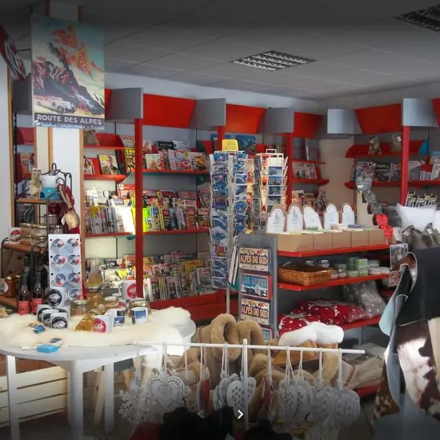 Magasin PicFeu Tabac Souvenirs Presse