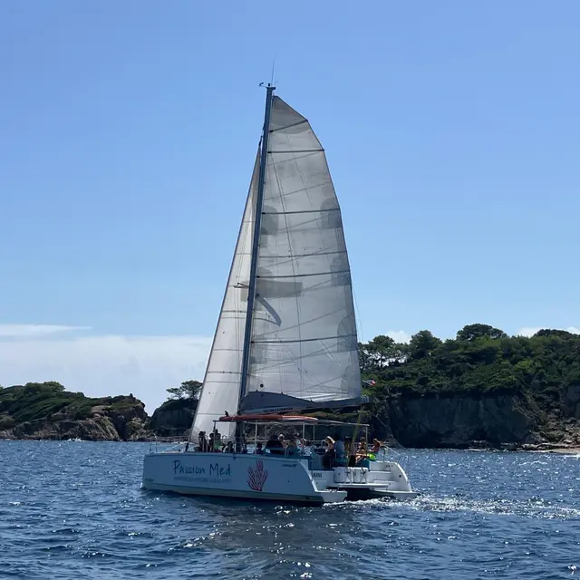 Passion Med croisière catamaran var Porquerolles