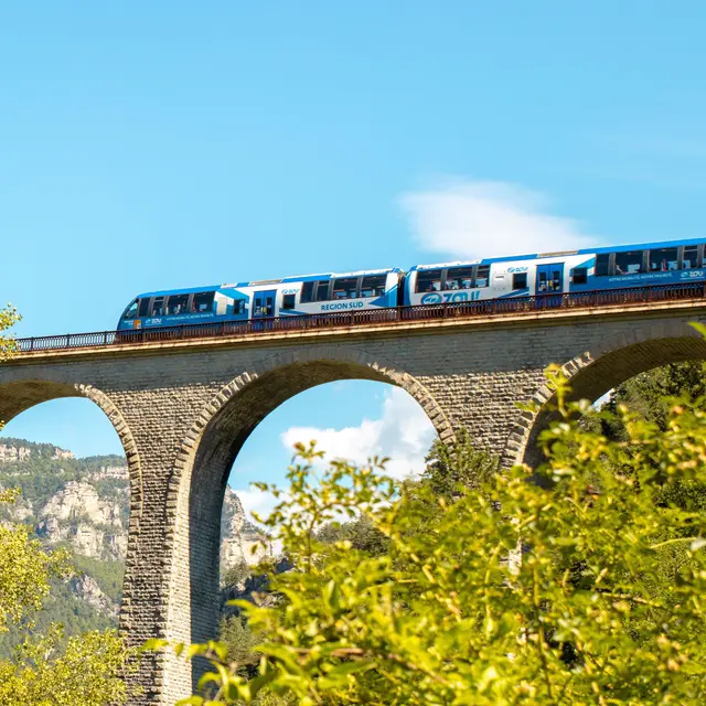 Viaduc et AMP CP Zou.jpg