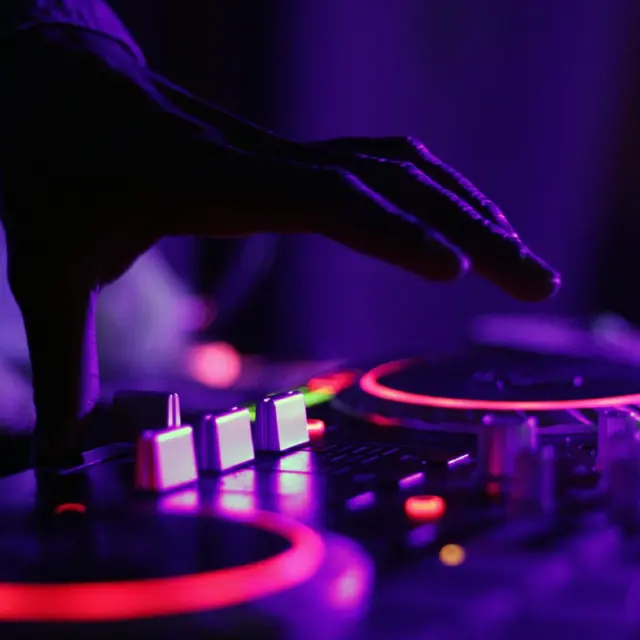 Soirée DJ Nouvel An au Dérapage