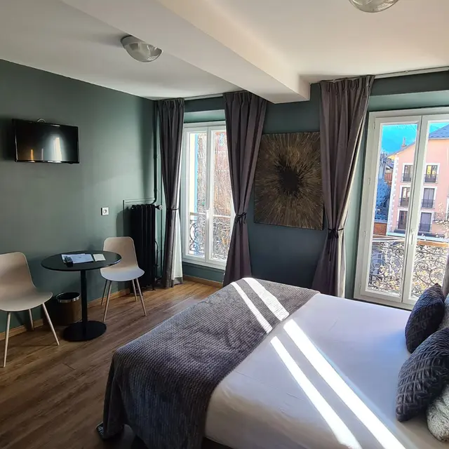 Le Grand Hôtel - Hôtel à Barcelonnette