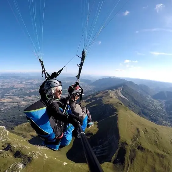Vol sur les Monts Jura