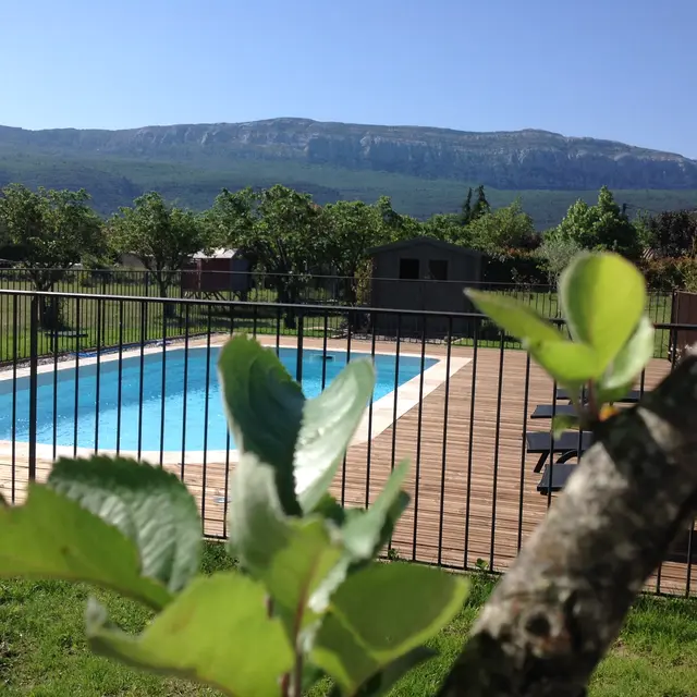 Le Temps des Cerises - Nans les Pins
