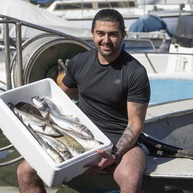 Bocheriou Dylan , pêcheur sur l'étang de Berre