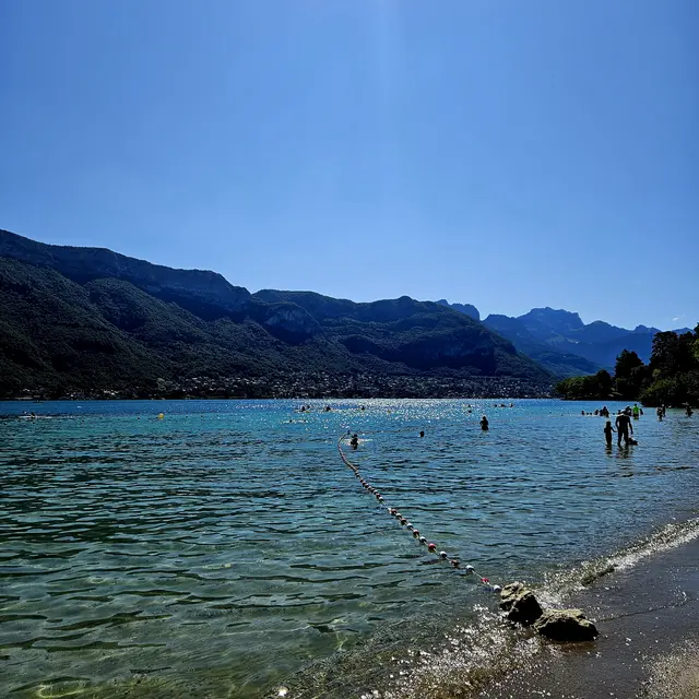 Plage des Marquisats_Annecy