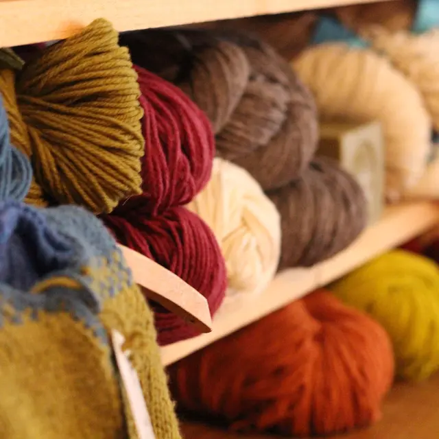 Laine d'ici et d'à côté