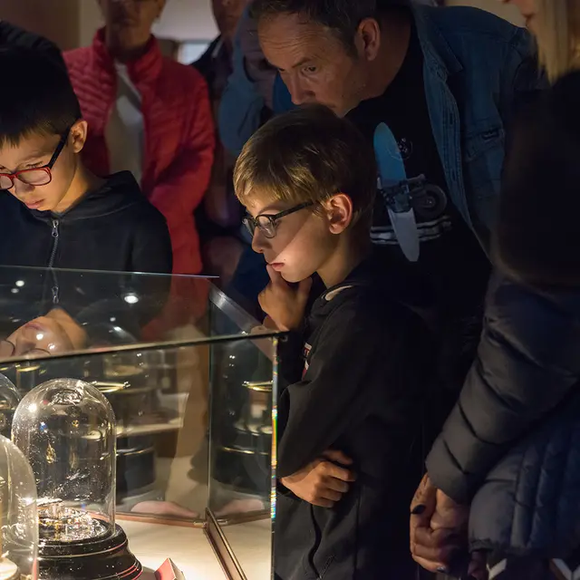 Premier Dimanche - Visite guidée des collections >_Cluses