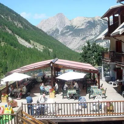 Hôtel La Cascade Ceillac-Guillestrois-Queyras