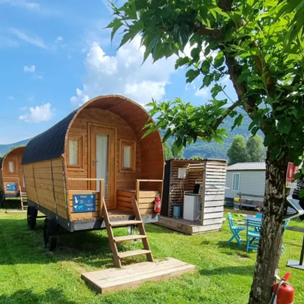 Roulotte du Camping le Hameau des Pêcheurs_Novalaise