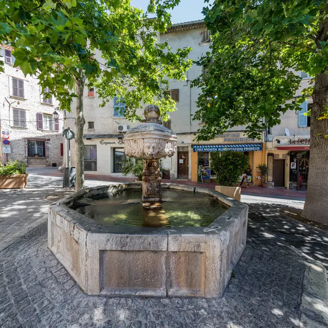 A la découverte du centre historique d'Ollioules