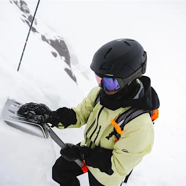 Snow Safety Session by Mammut_Avoriaz