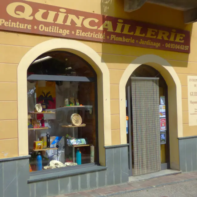 Quincaillerie Guido et point presse._Tende