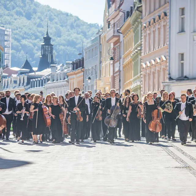 KARLOVY VARY ET LE CINÉMA - LES LÉGENDES DU CINÉMA EN MUSIQUE - ORCHESTRE SYMPHONIQUE DE KARLOVY VARY_Vichy