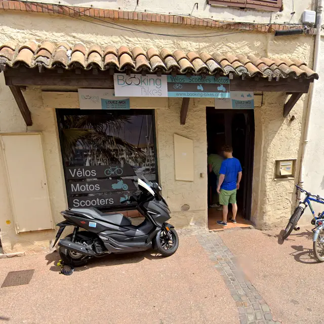 Booking bikes Fréjus
