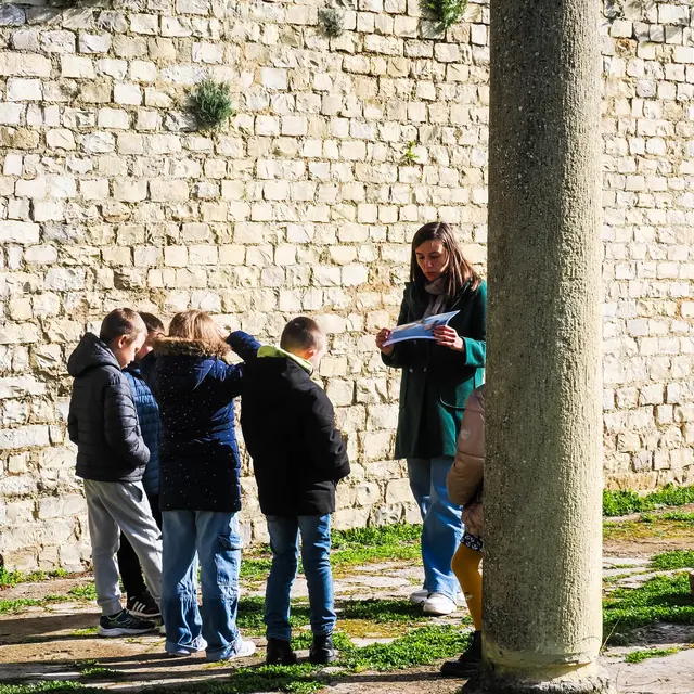 Atelier enfants 'Le théâtre et ses masques' - Les vacances du patrimoine_Vaison-la-Romaine