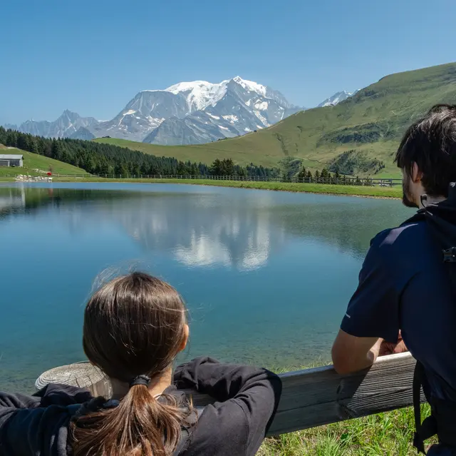Randonnée en famille jusqu'au Lac de Joux
