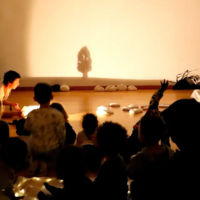 Festival OOLB : Petits Mondes Lumineux - Cie les Bricoleuses_Sauxillanges