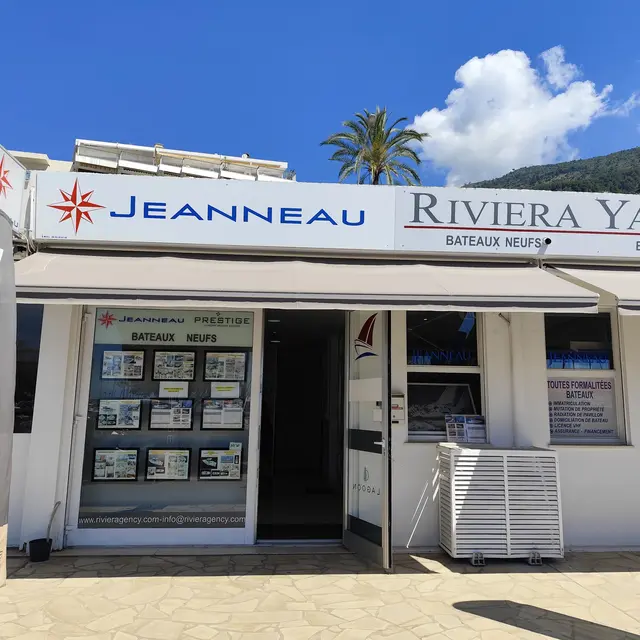 Riviera Yacht