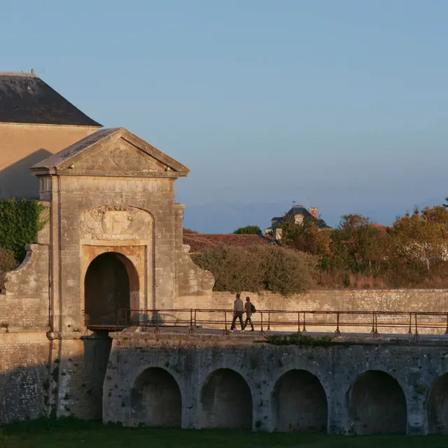 Visite guidée : des remparts à la poudrière Saint-Louis, les folies de Vauban_Saint-Martin-de-Ré