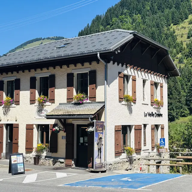 La Vieille Douane_Châtel