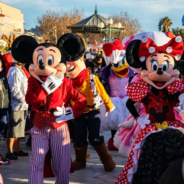 Parade des peluches | Noël à Sanary 2024_Sanary-sur-Mer