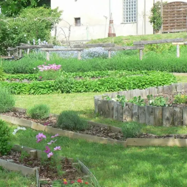 Le clos d'Hildegarde - jardin partagé_Saint-Romain-le-Puy