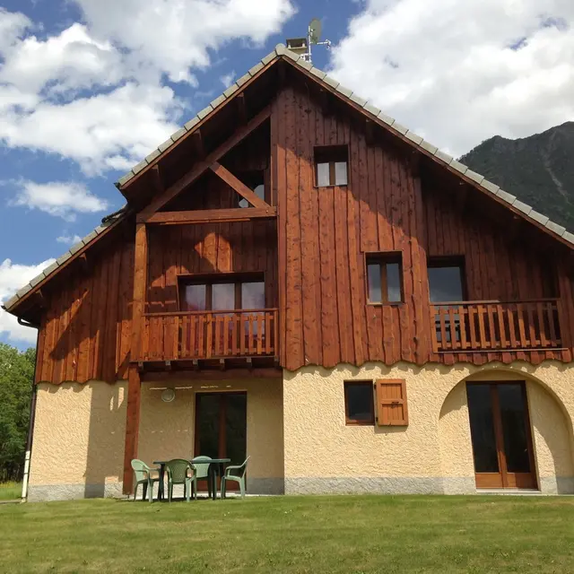 Location Meublé Résidence Les Prés-ronds. la Chapelle en Valgaudemar