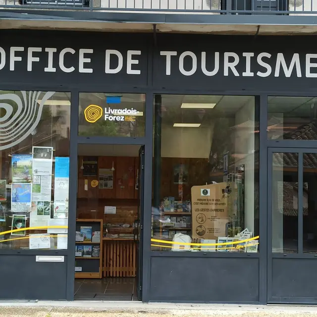 bureau olliergues (2).jpeg
