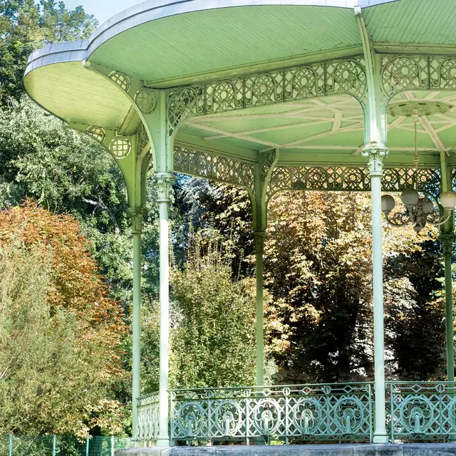 Kiosque à musique du parc des Bourins_Vichy