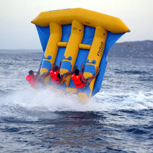 Jeux nautiques - Bouées tractées