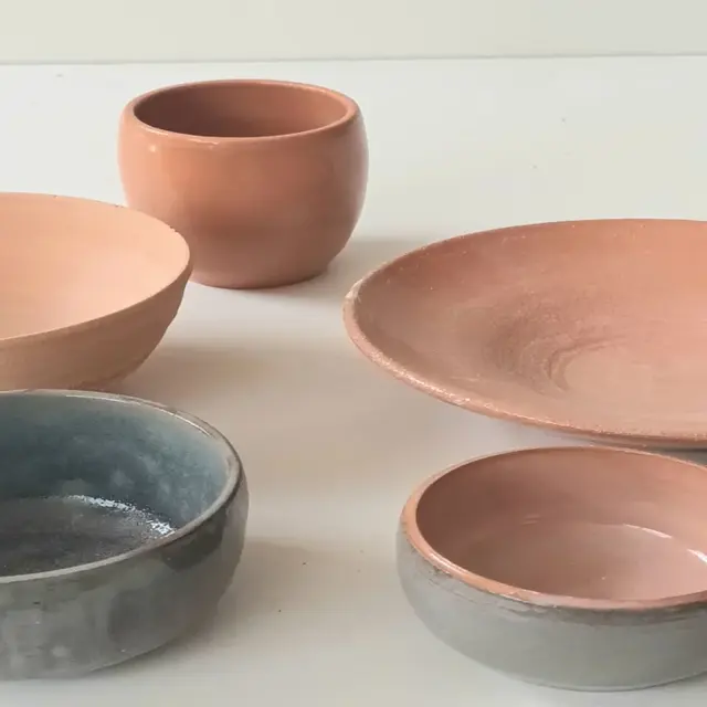 Marché de la céramique à la Tour d' Aigues_La Tour-d'Aigues