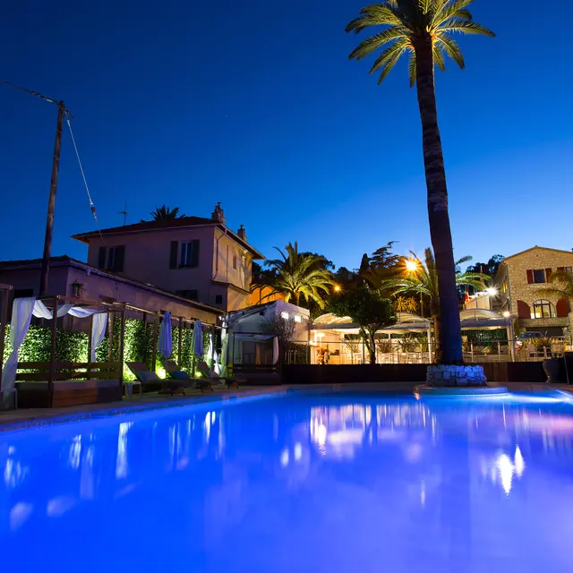 piscine nocturne 2.jpg