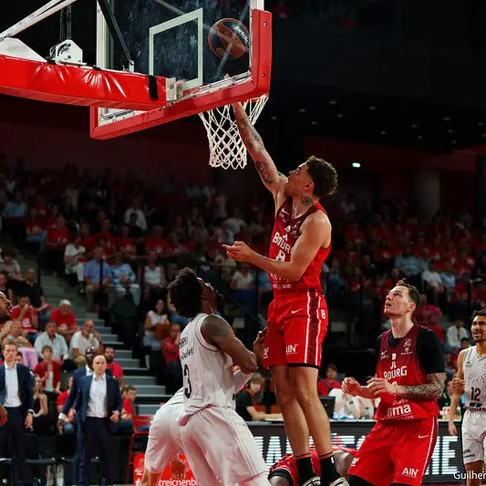 JL Bourg VS Paris Basketball_© Guilherme Amorin
