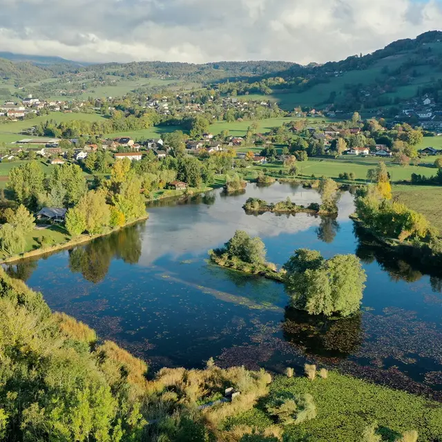 Balade pédestre - Le tour du lac du Möle et la Chapelle du Calvaire_La Tour