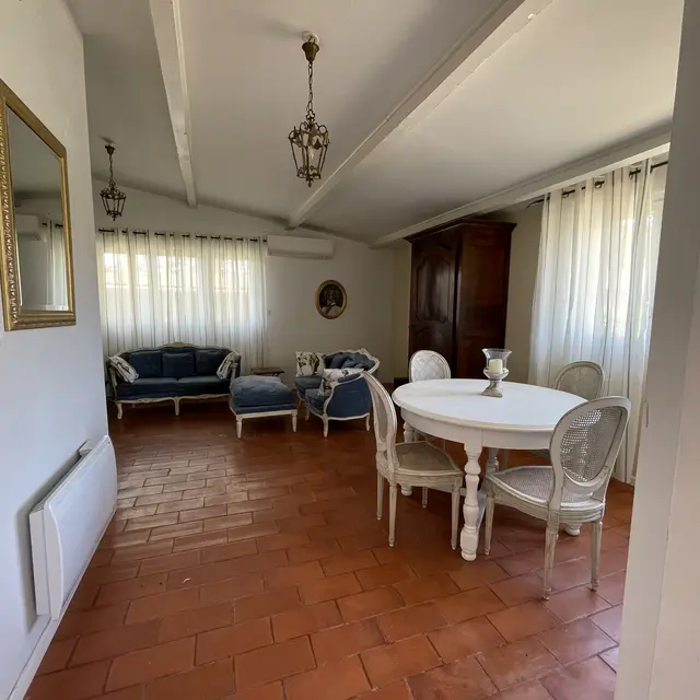 Le mas de la vieio danso villa mérinos_Saint-Martin-de-Crau