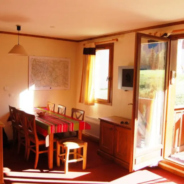 3 PIECES ALPAGA (CHOR)_La Salle-les-Alpes