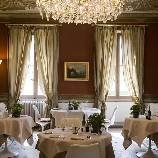 Chateau_des_Alpilles_salle_restaurant