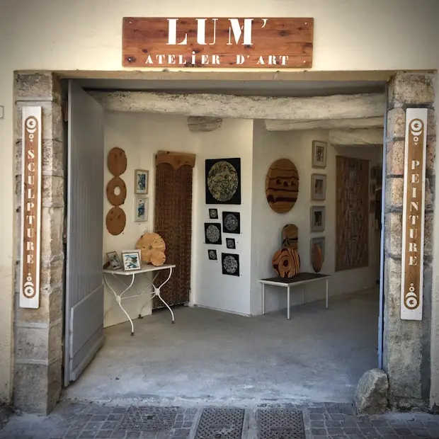 Le Lum_Entrecasteaux