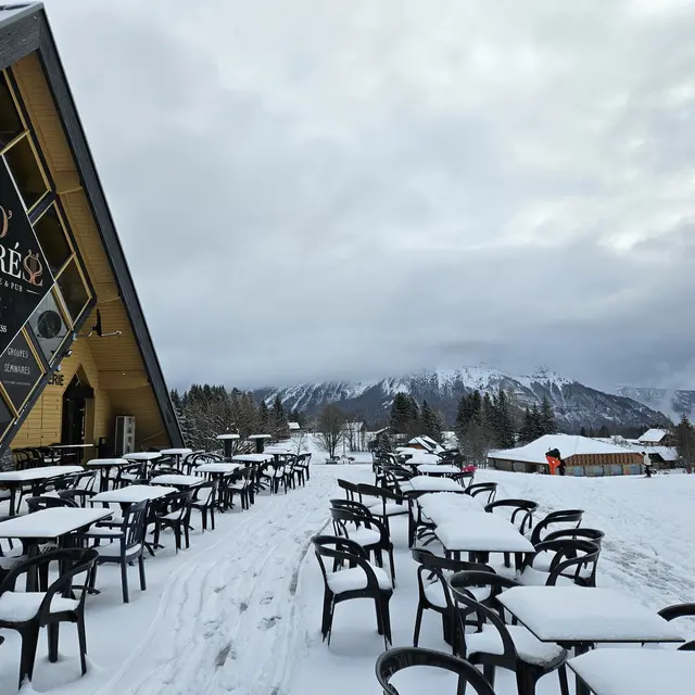 Terrasse sous la neige