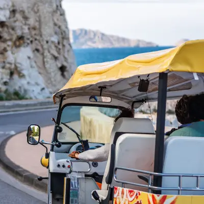 Balade bord de mer en tuk tuk électrique !