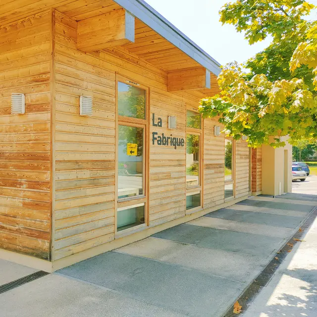 Salle la Fabrique - Saint-Denis-lès-Bourg_Saint-Denis-lès-Bourg