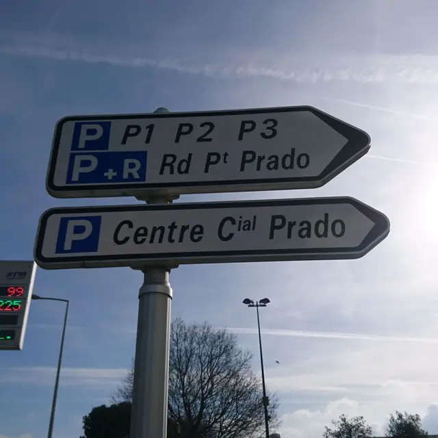 Parkings P1 P2 P3 Pr